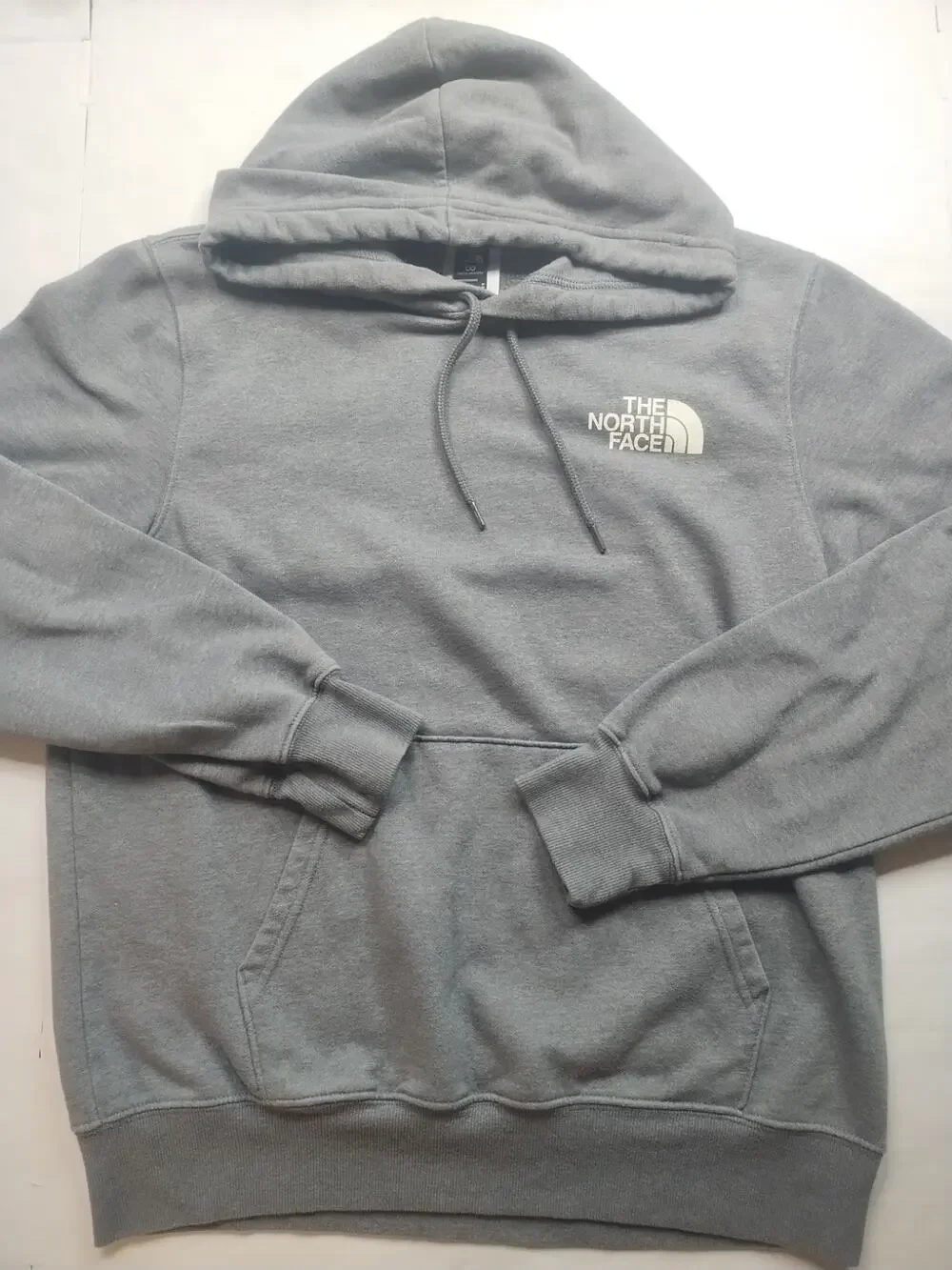 North Face Gray Pull Over Hoodie Men’s Size Medium